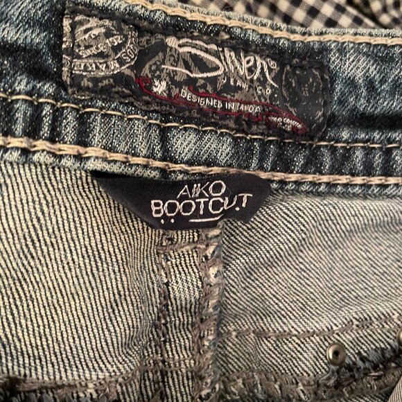 Silver Jeans Aiko Bootcut Distressed Denim Embellished Jeans size 29 x 33 - Picture 4 of 8